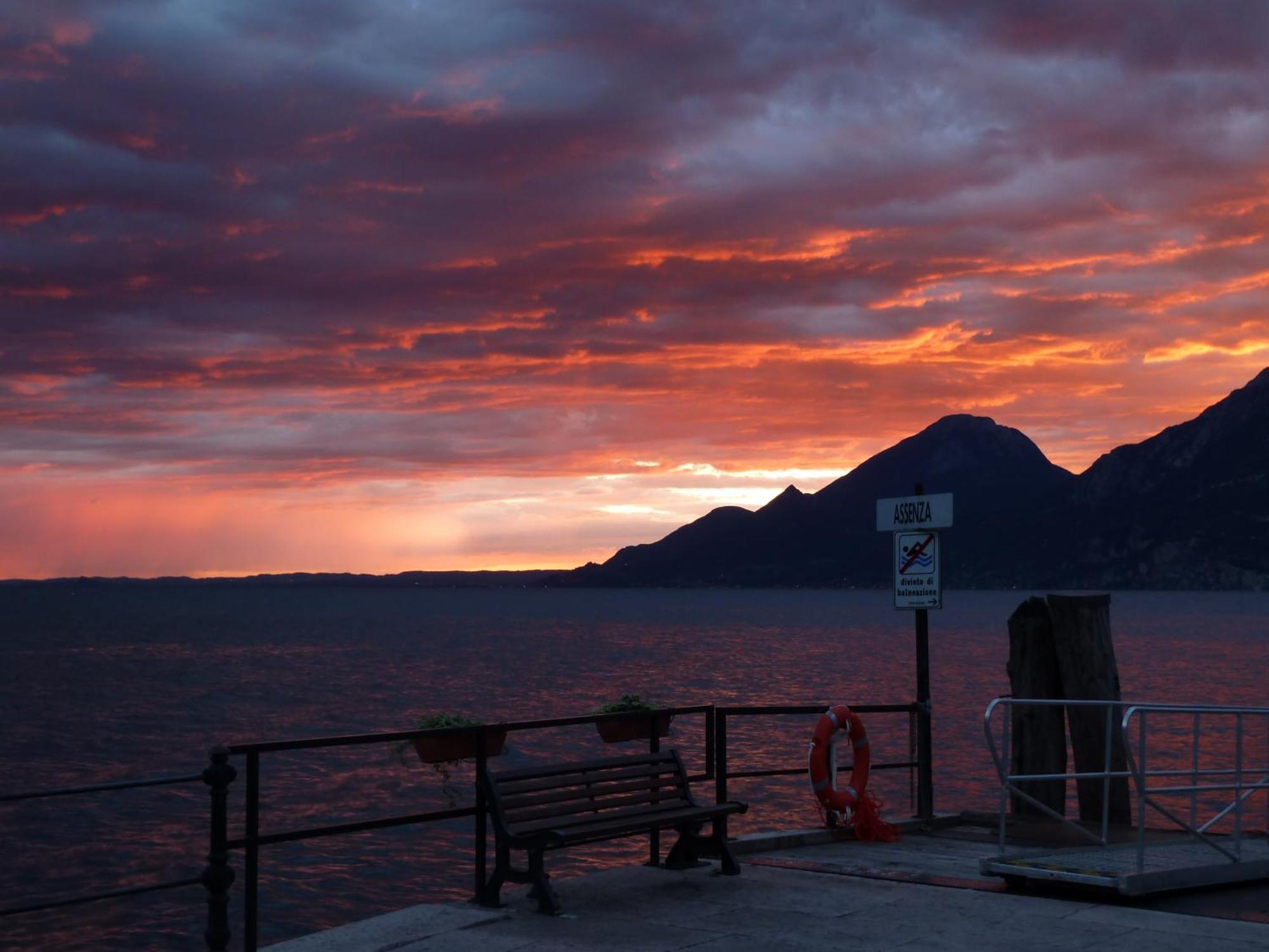 Albergo Casa Este Brenzone sul Garda Luaran gambar