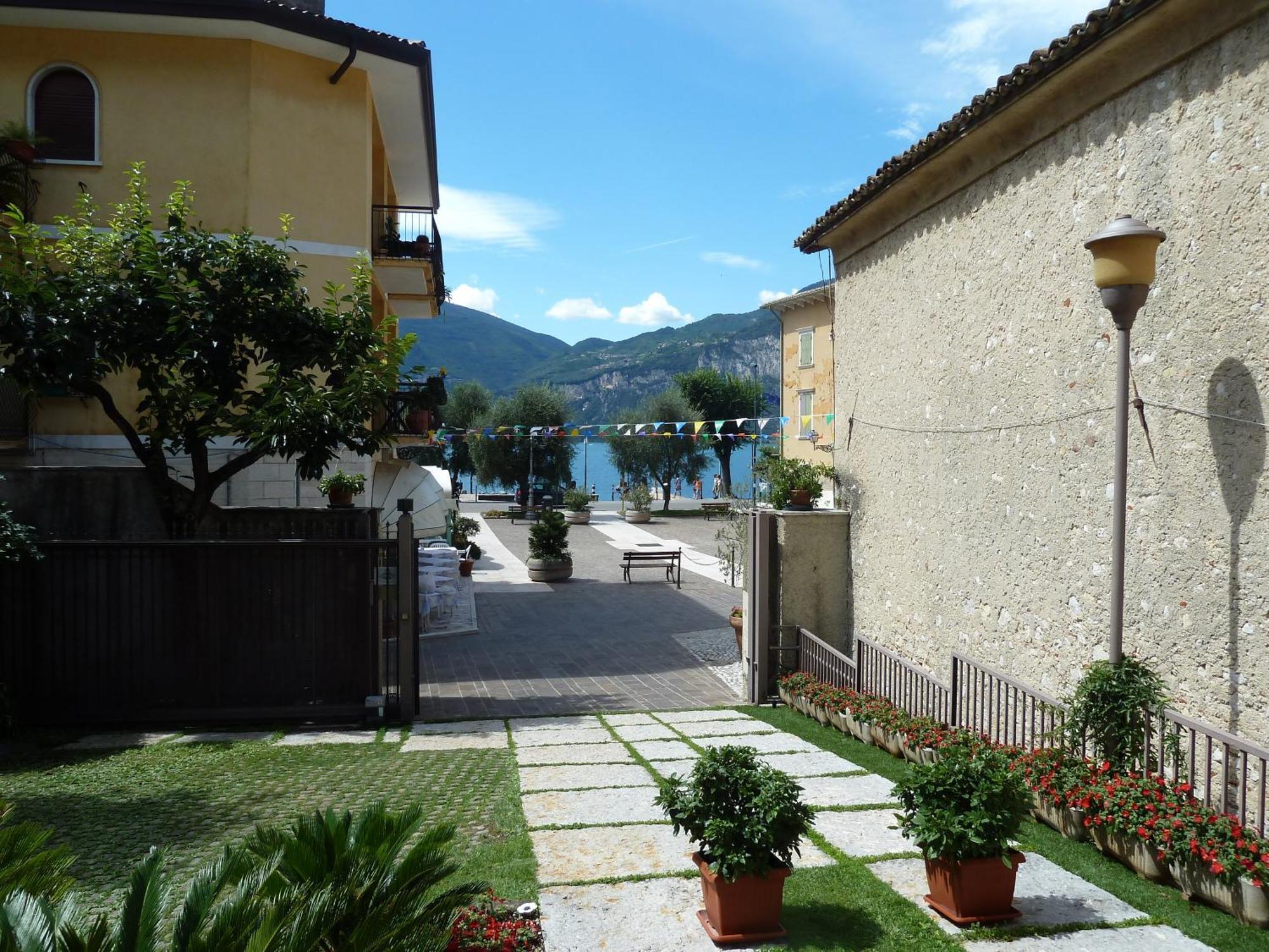 Albergo Casa Este Brenzone sul Garda Luaran gambar