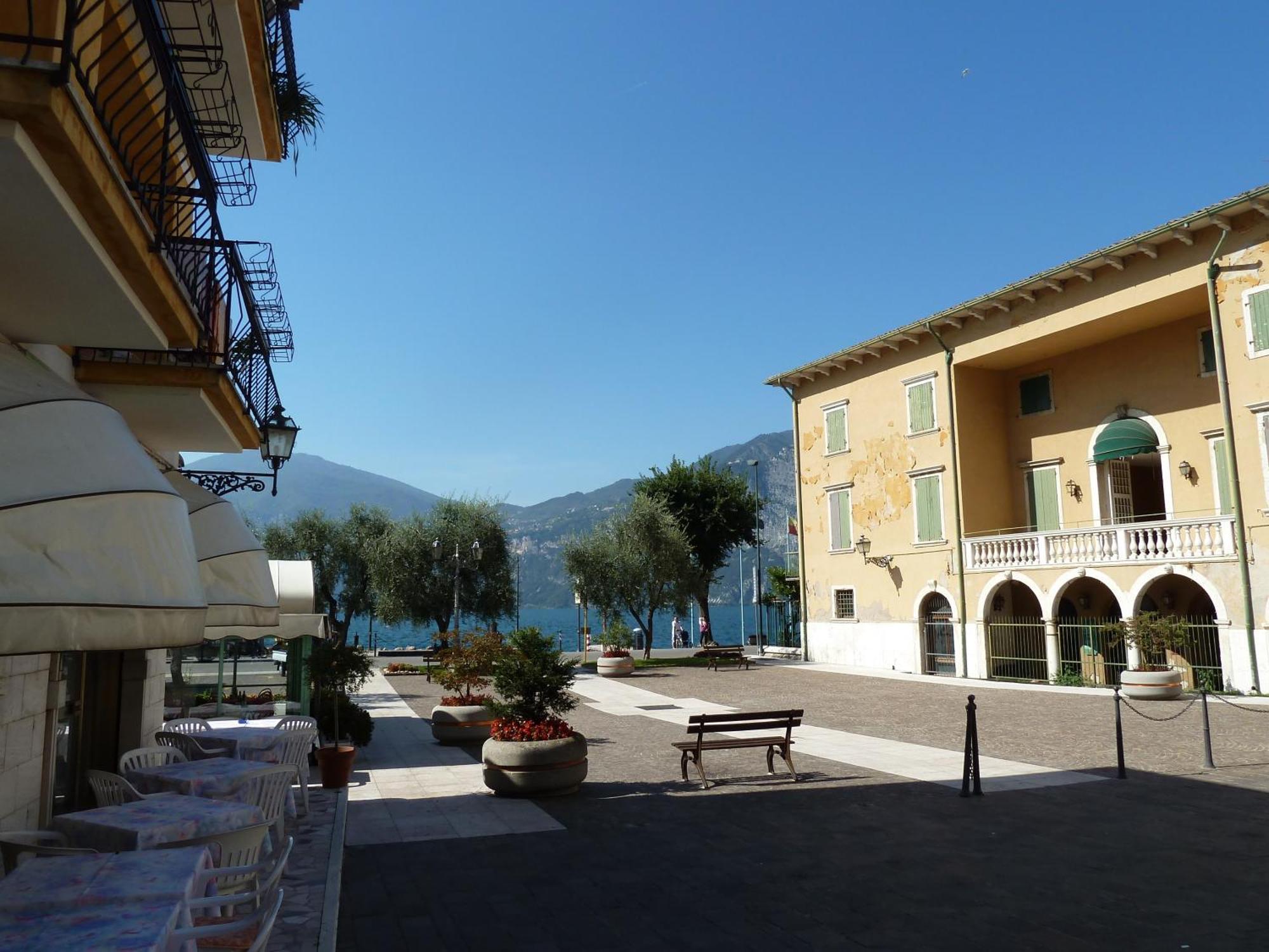 Albergo Casa Este Brenzone sul Garda Luaran gambar